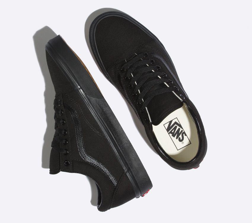 Triple black store old skool vans